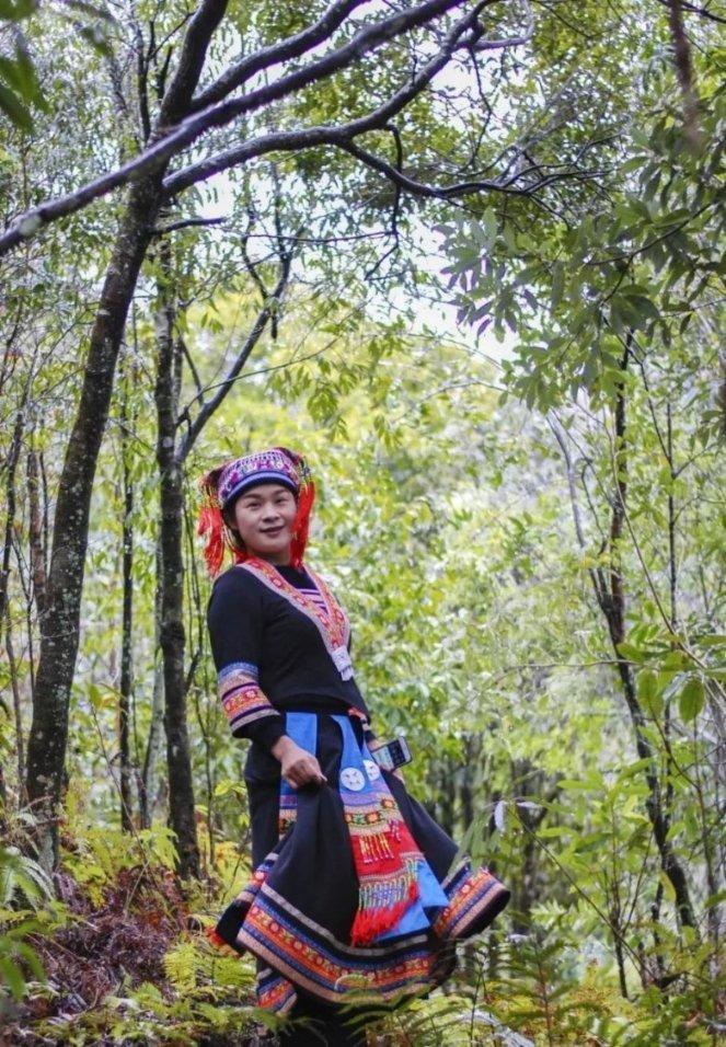 皇太极即位之初，四人并排而坐接受朝拜，后来为何“一人独坐”
