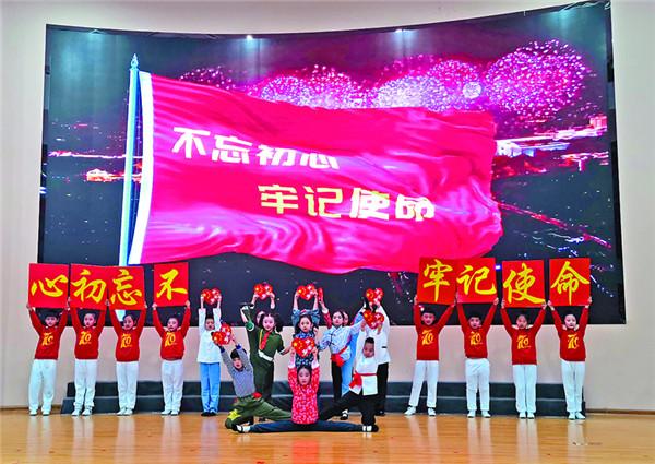 兰州爱尔眼科韦萍院长:年轻人别不把青光眼当回事!青光眼有什么症状?