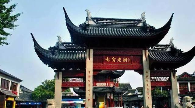 探索你的疑问-红牛创始人马特希茨因病去世,从能量饮料巨头到体育王者他都经历了什么?
